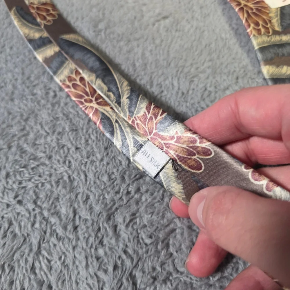 Aquascutum Mens OS Necktie Brown‎ Gold Botanical Silk Hand Finished London Tie